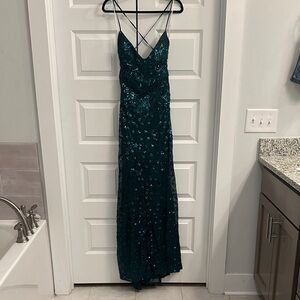 Lulus Elegant Green Sequin Gown Size Large Like New Lace Up Back